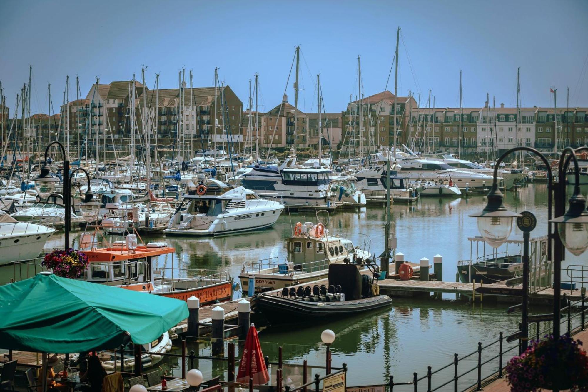 Вілла Wellington Quay Істборн Екстер'єр фото