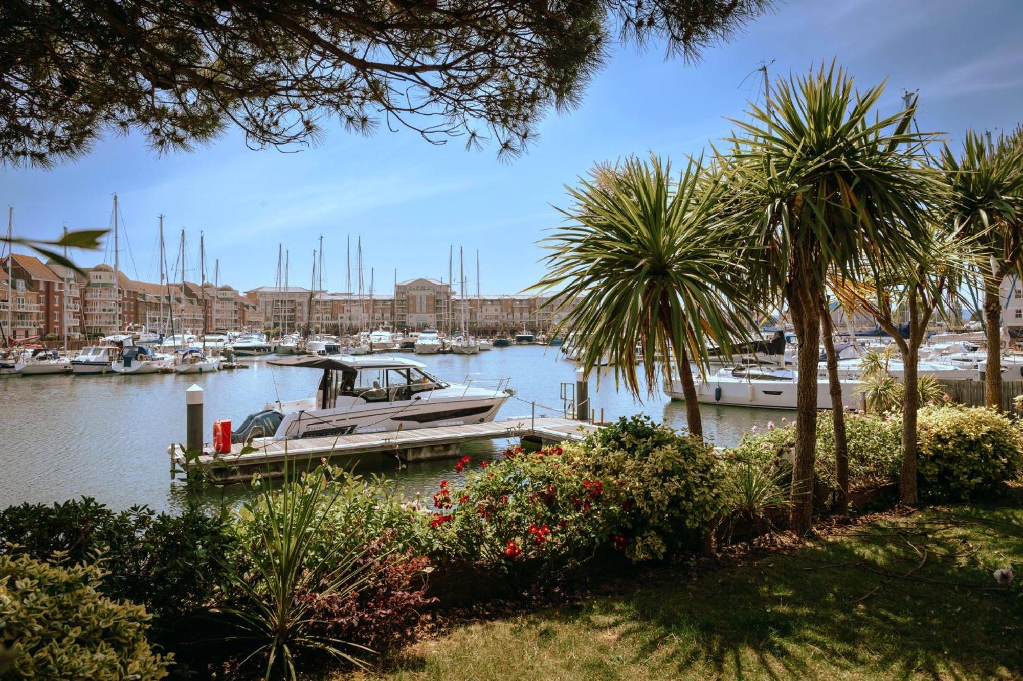 Вілла Wellington Quay Істборн Екстер'єр фото